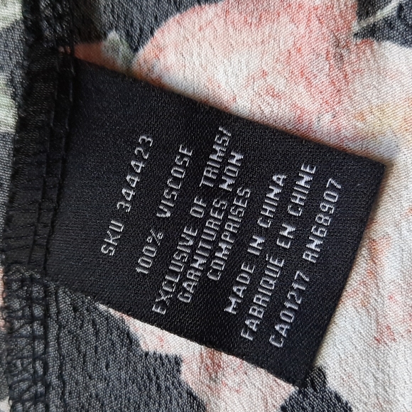 FREE Le Chateau Dark Floral Mini Sz XXL - Picture 5 of 12